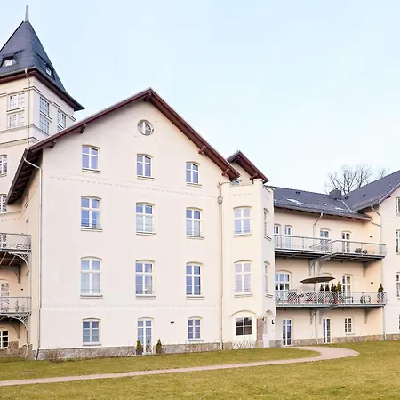 Jagdschloss Zu 7 * Hohen Niendorf