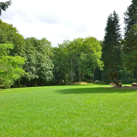 Jagdschloss Zu 7 아파트