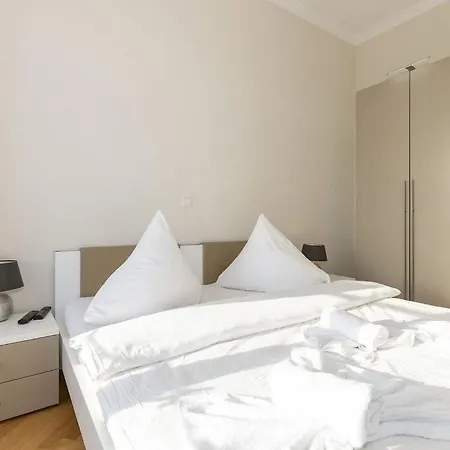 Jagdschloss Zu 7 * Hohen Niendorf